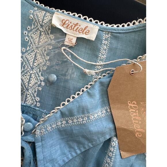 Listicle Head in the Clouds Embroidered Button Front Blouse Top Blue NEW Large - Picture 9 of 12